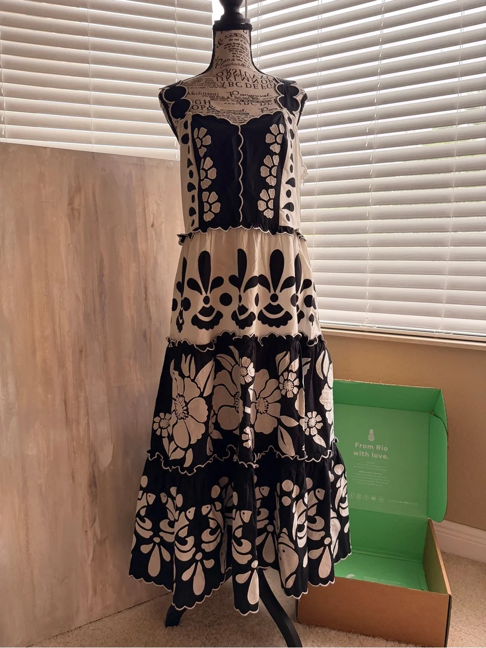 NWT | Sz L | FARM Rio Black & White Scallop-Trim Tiered Midi Dress - Picture 5 of 16